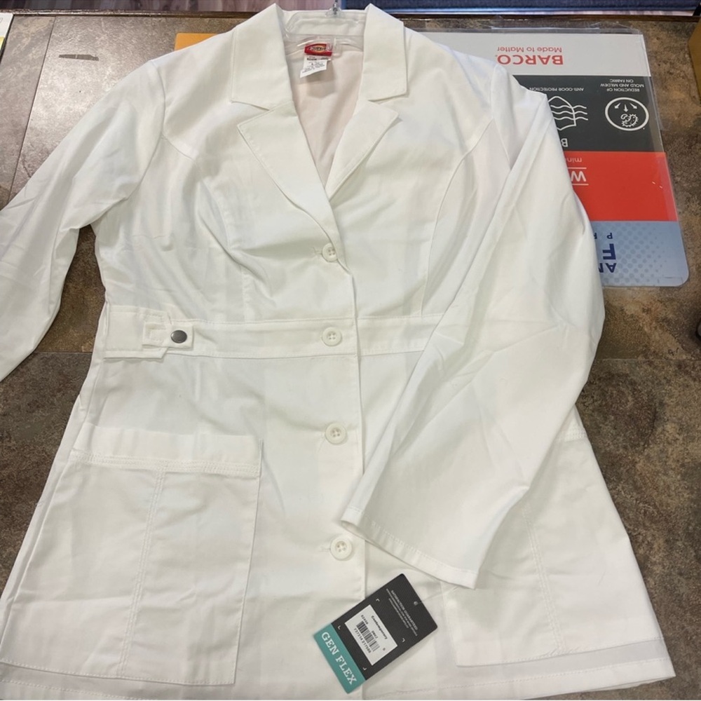 Dickies Women's White Lab Coat Style 82408